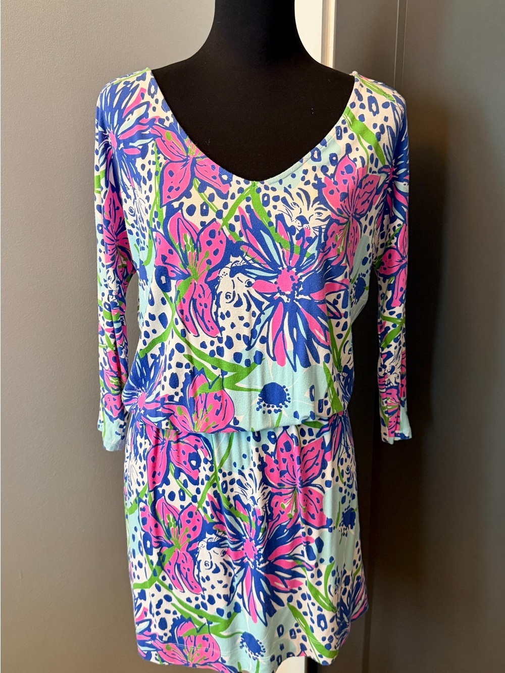 Lilly Pulitzer Floral V-Neck Tunic Top - Pink, Blue & Green